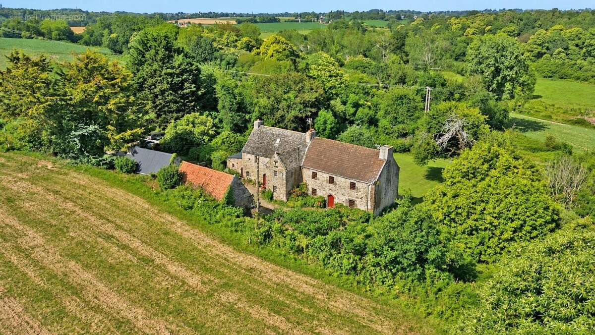 Ancien manoir breton du XVIe siècle – Un patrimoine d'exception au cœur du Trégor - photo 2