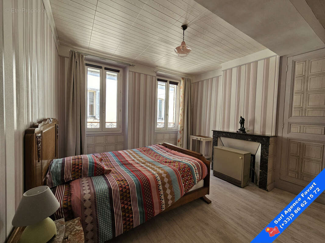 Maison à BRIENON-SUR-ARMANCON