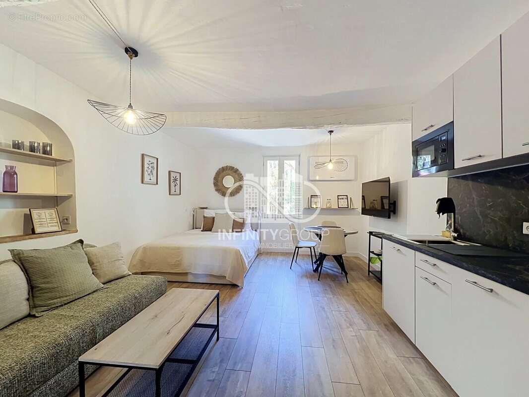 Studio rénové de 27 m² – charme, confort et fort potentiel locatif à proximité du centre-ville - photo 2