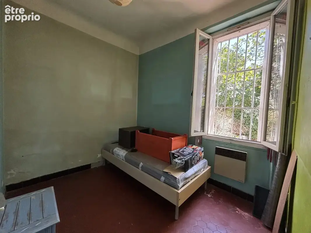 Maison 3 pièces à rénover – La Valentine / Route des 3 Lucs - photo 9