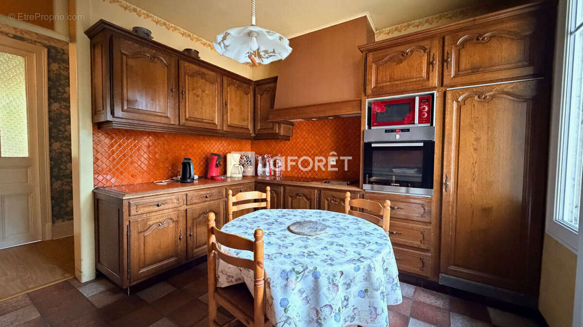 Maison à SAINTE-MENEHOULD