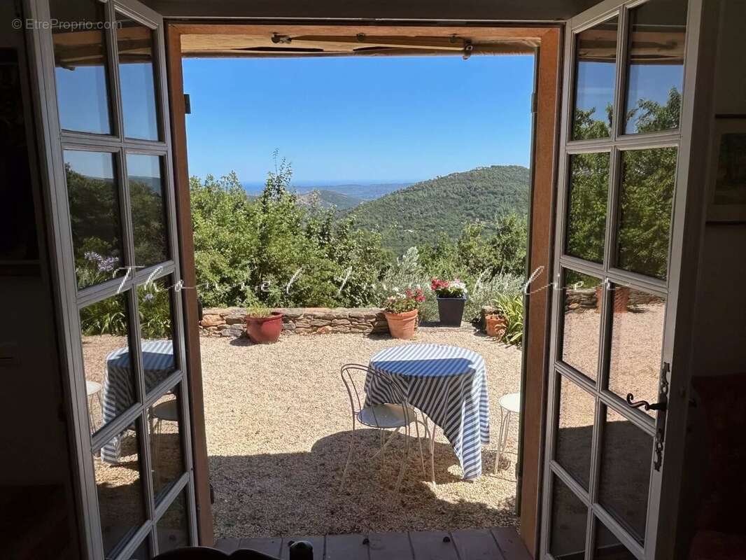 Maison à LA GARDE-FREINET