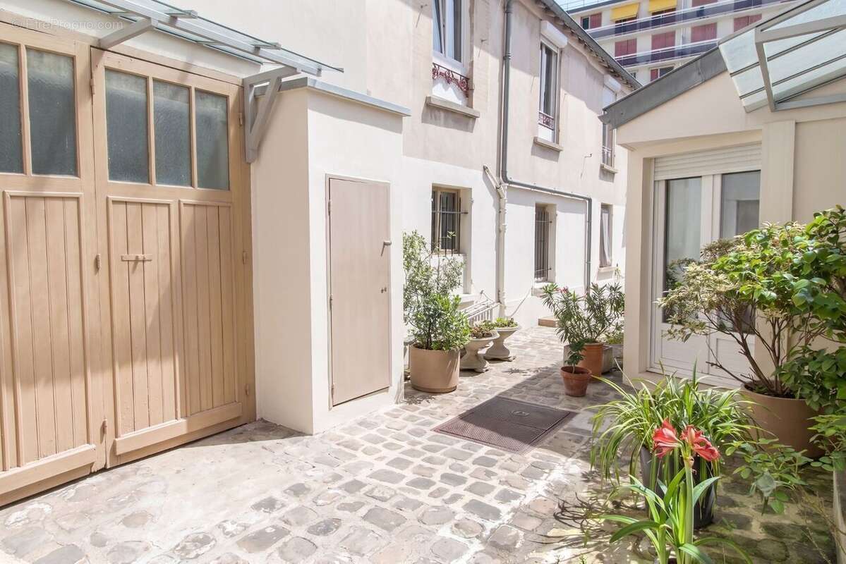 Appartement 60 m² à Saint-Maur-Des-Fosses  - photo 7