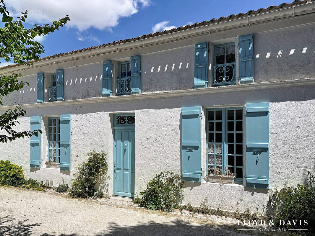 Maison à TALMONT-SUR-GIRONDE