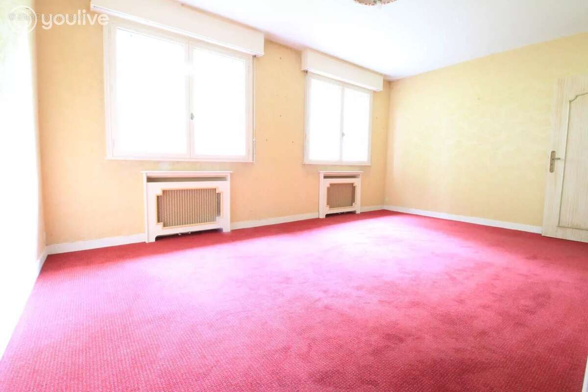 Propriété d'architecte de 316 m² sur un terrain de 14000 m² - photo 17