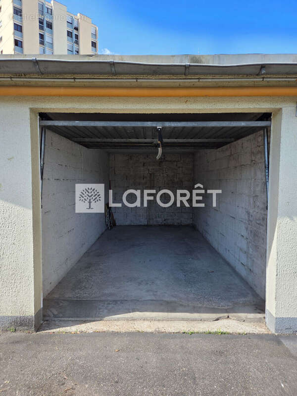 Parking à LINGOLSHEIM