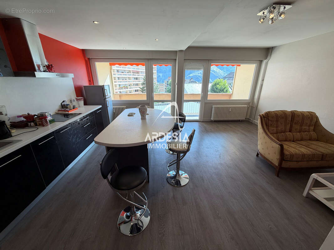 Bel appartement T3 avec grand balcon   Saint-Jean-de-Maurienne - photo 7