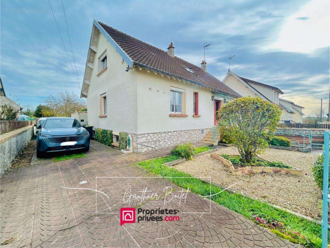 Maison à COULOMMIERS