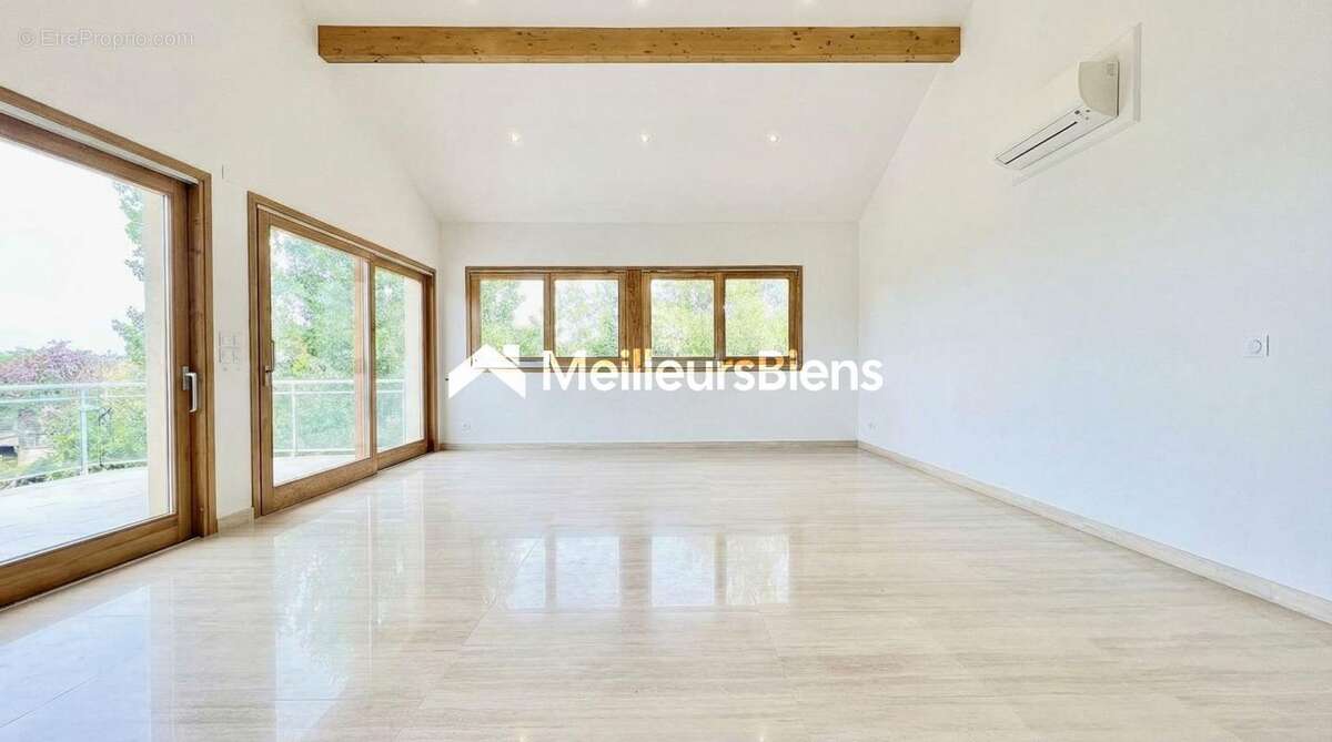 Maison à LA CELLE-SOUS-GOUZON