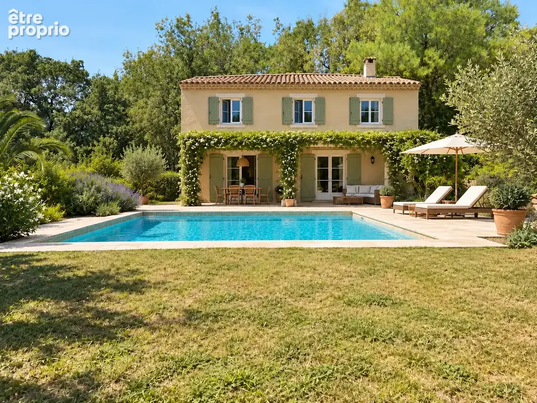 Terrain à LA ROQUETTE-SUR-SIAGNE