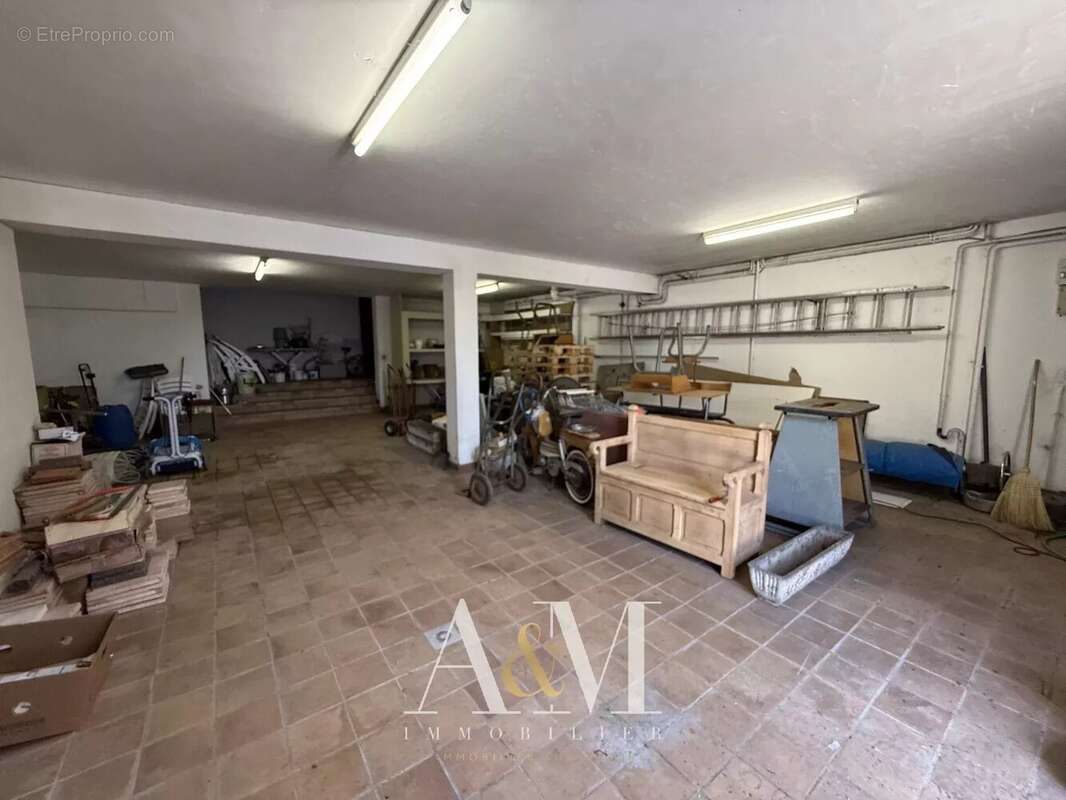 Villa T6 de 275 m² + sous-sol 180 m²/ 2548m² - photo 19