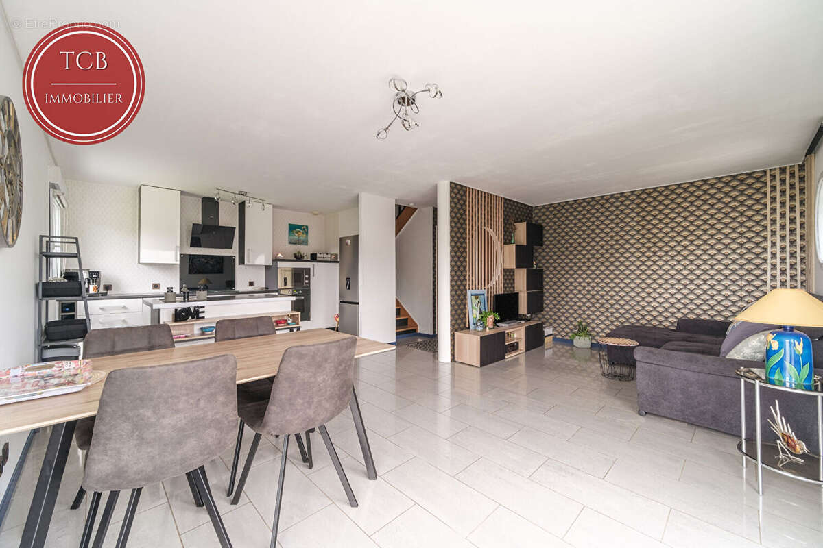 Maison à DANNEMARIE