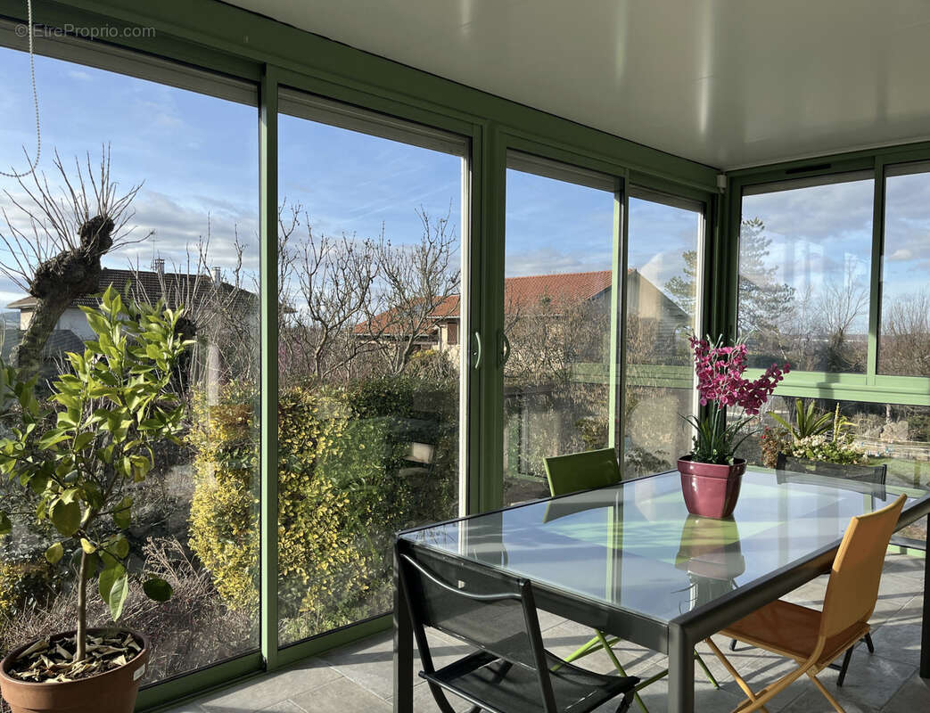 Maison à LA VERPILLIERE