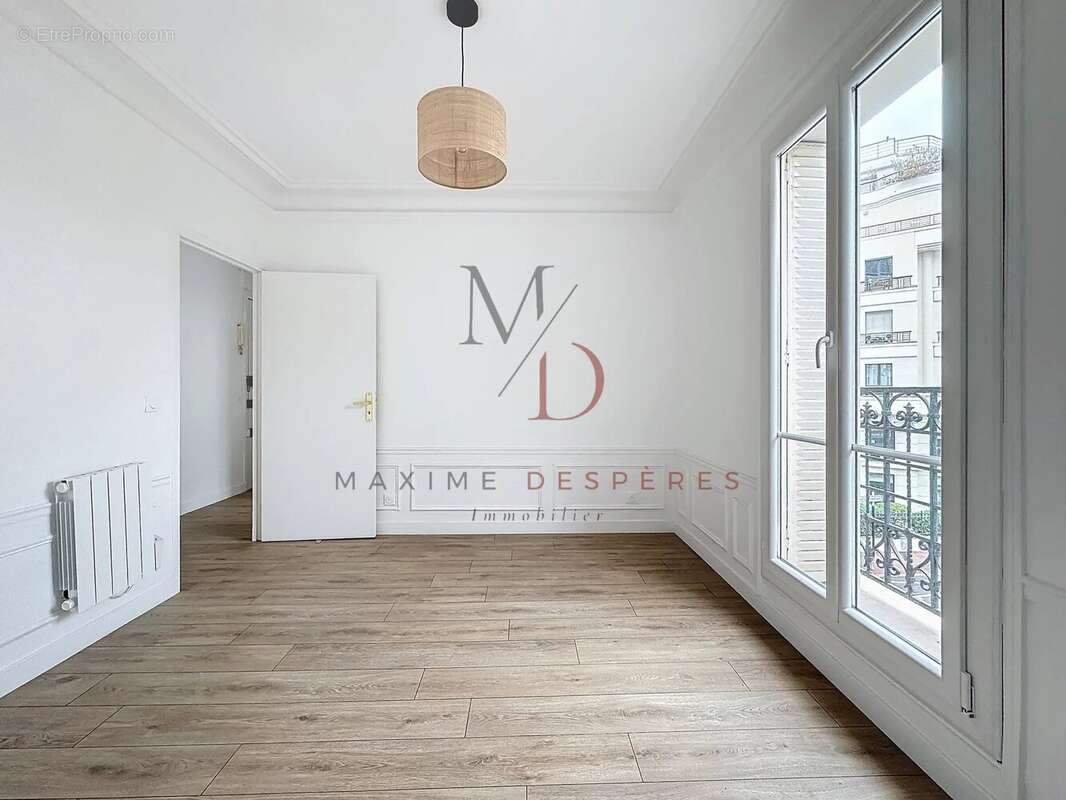 Appartement à LEVALLOIS-PERRET