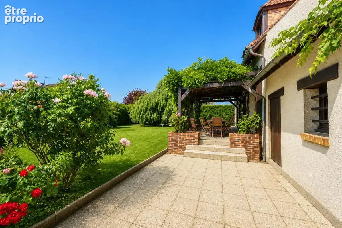Maison de 7 pièces de 121 m² à Fontenay-Trésigny - photo 13