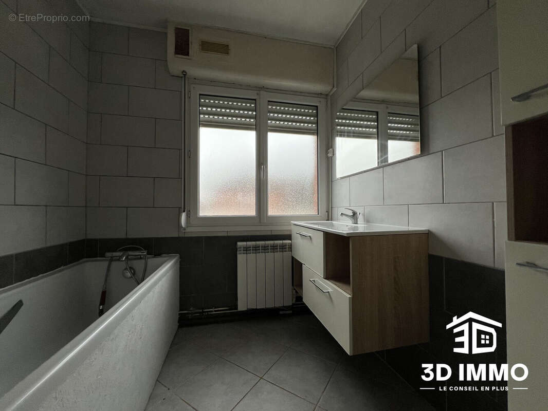 Maison à AVESNELLES