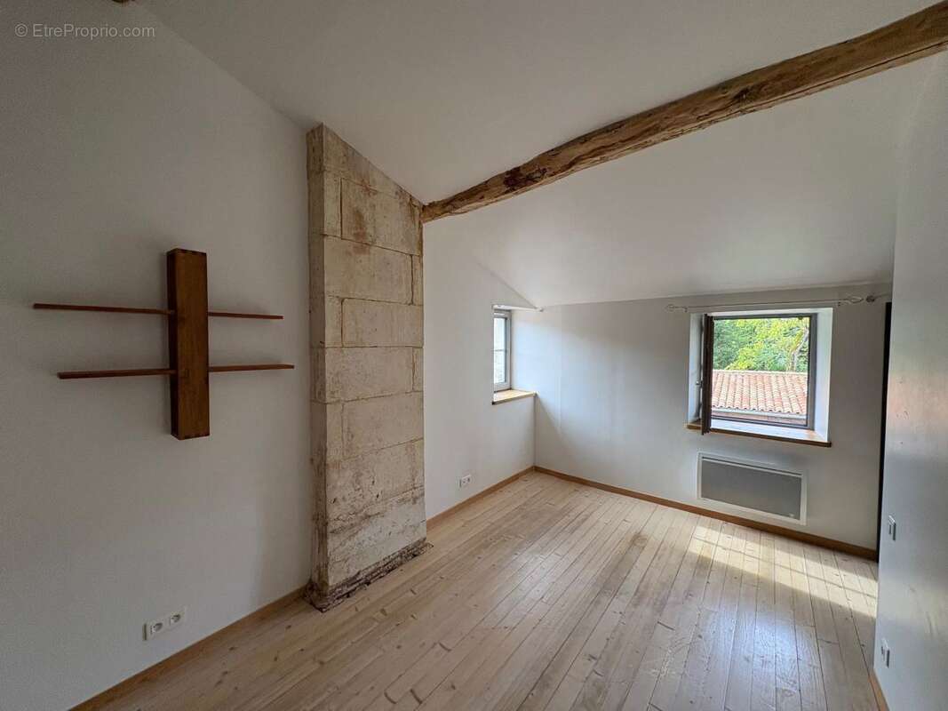 Maison 249 m² à Magne  - photo 5
