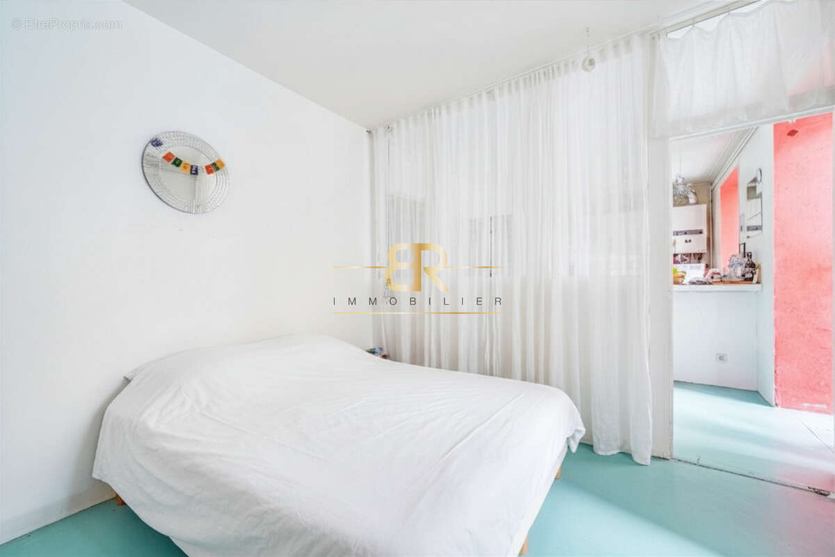 Appartement à PARIS-10E