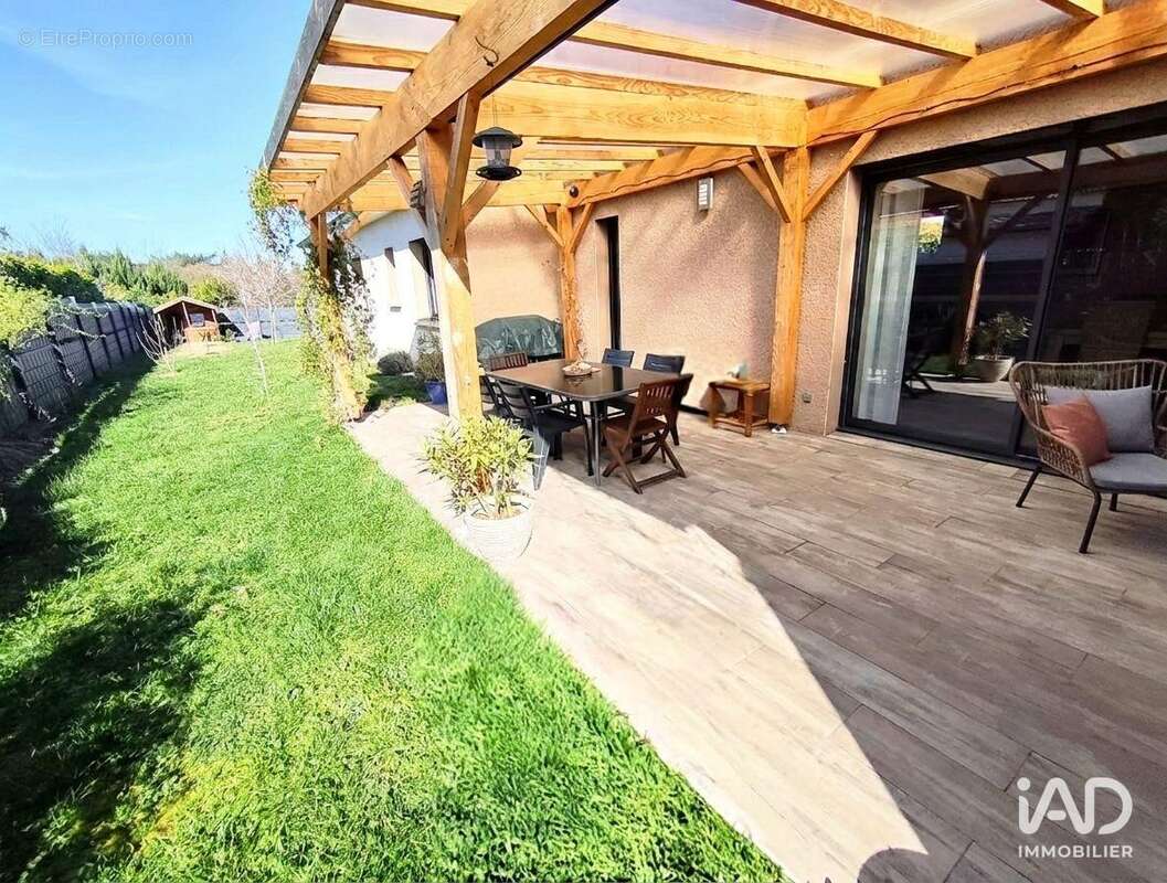 Photo 7 - Maison à COMMELLE-VERNAY