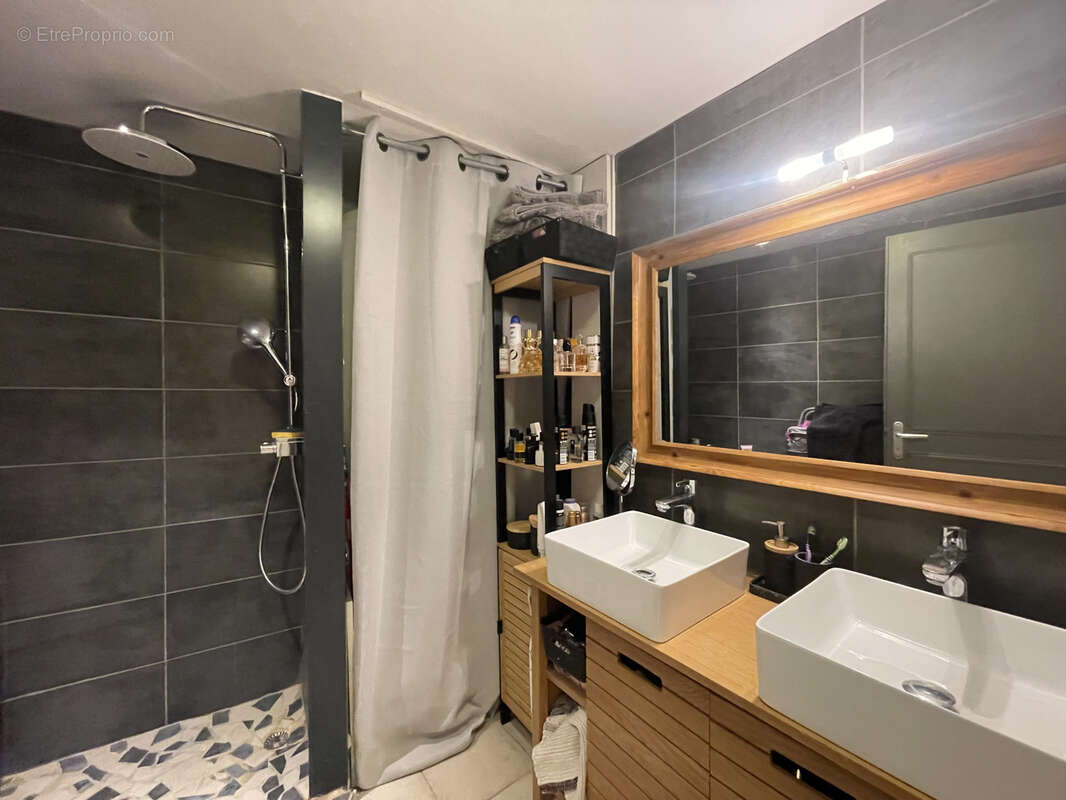 Appartement à ROMANS-SUR-ISERE