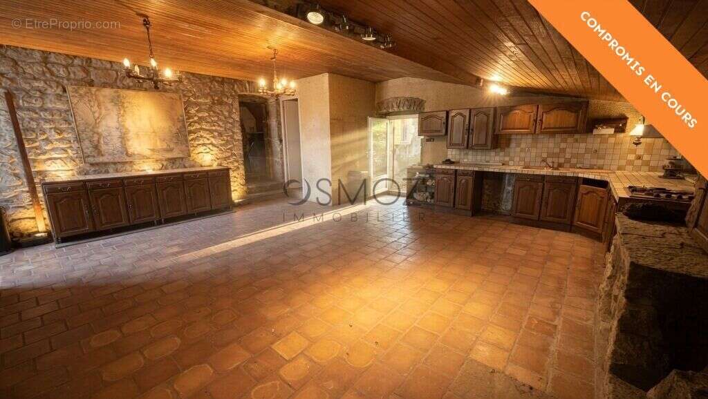 Maison à rénover 210M2 avec terrain constructible - photo 6