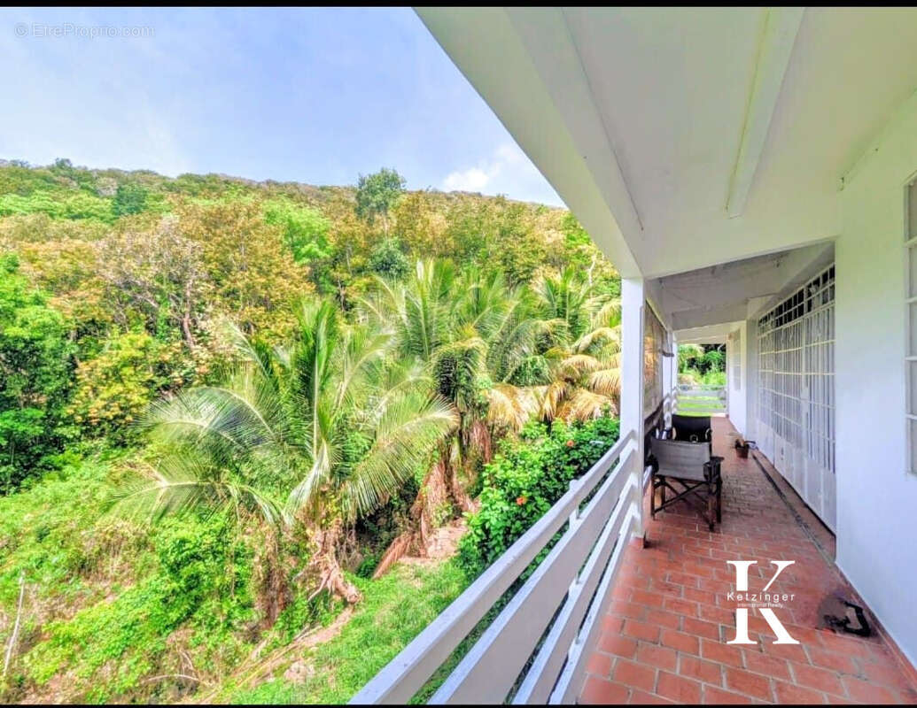 Maison à VIEUX-FORT