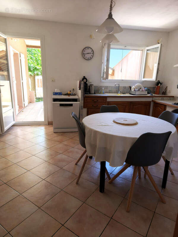 Maison à MOUSSAN
