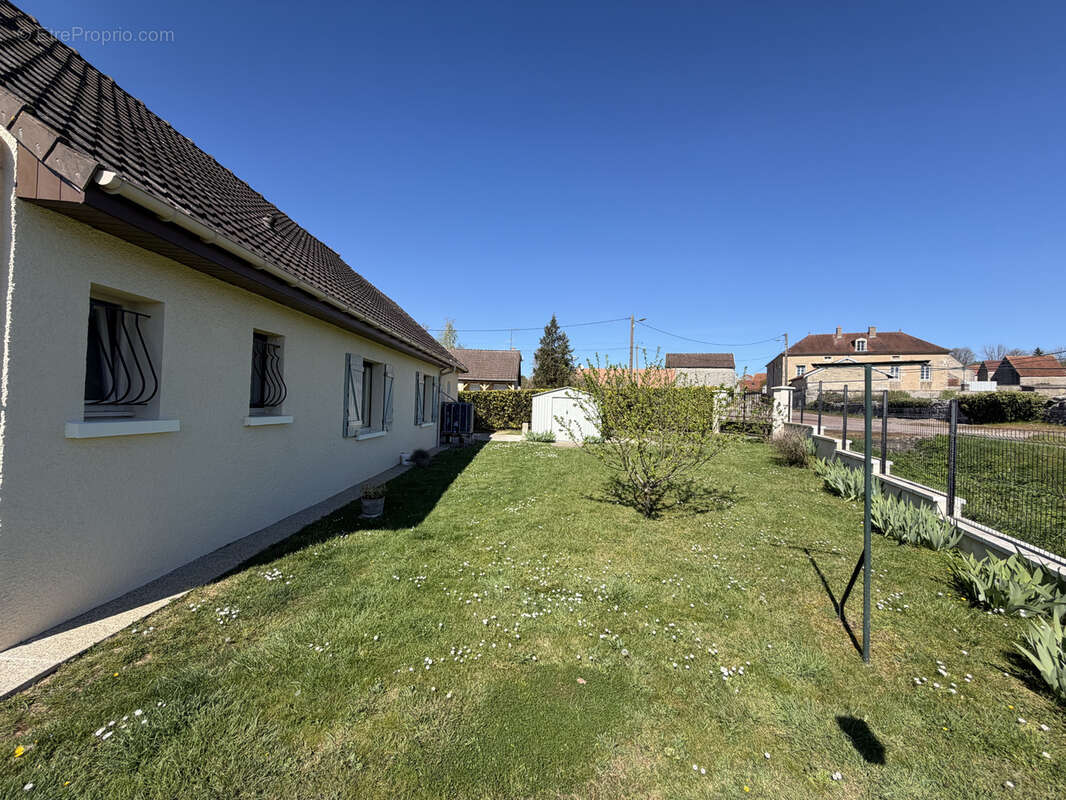 Maison à MONTBARD