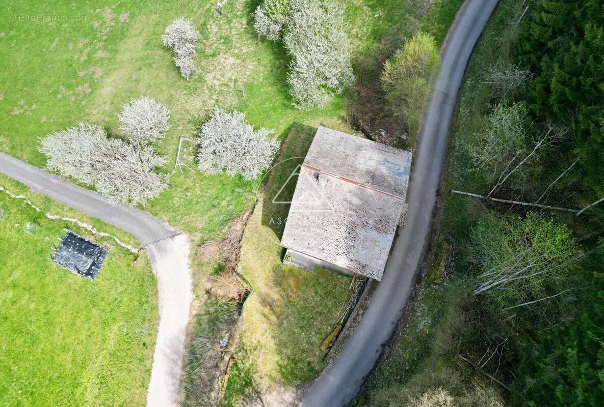 Maison à LA VERNAZ
