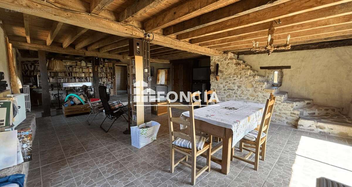 Maison à ERNEE