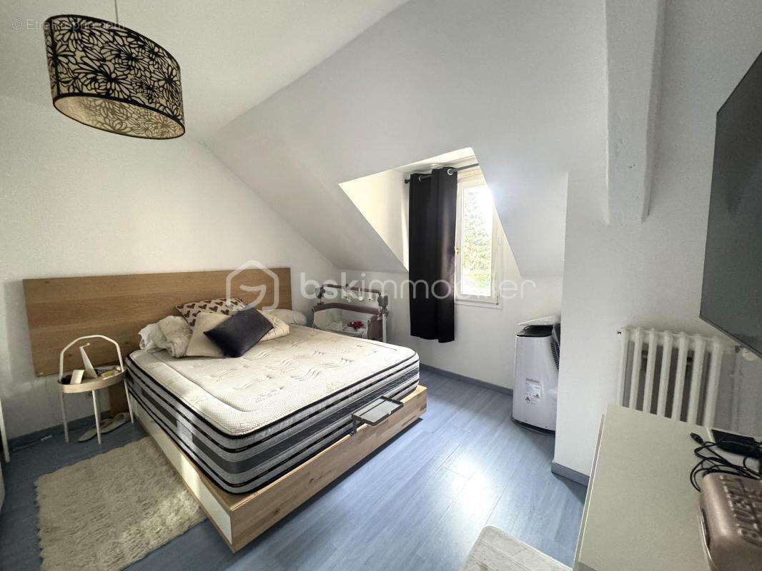 Maison à VERT-LE-GRAND