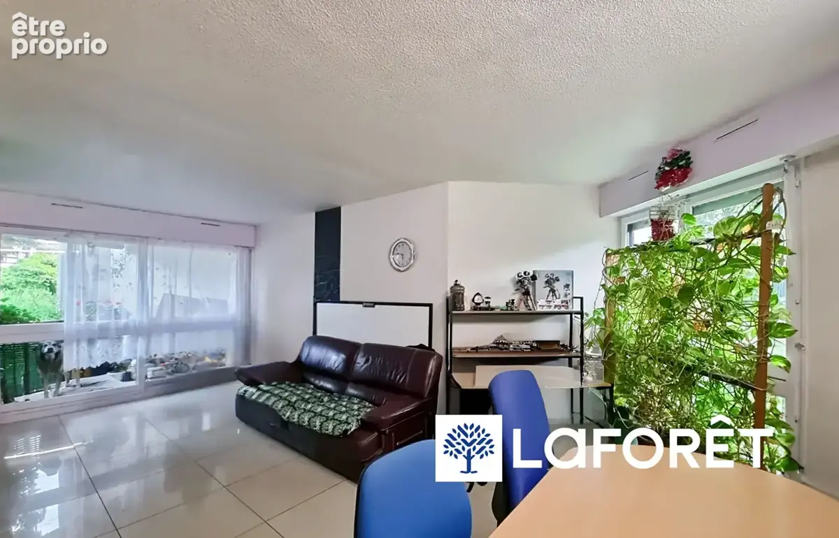 Appartement à GRIGNY