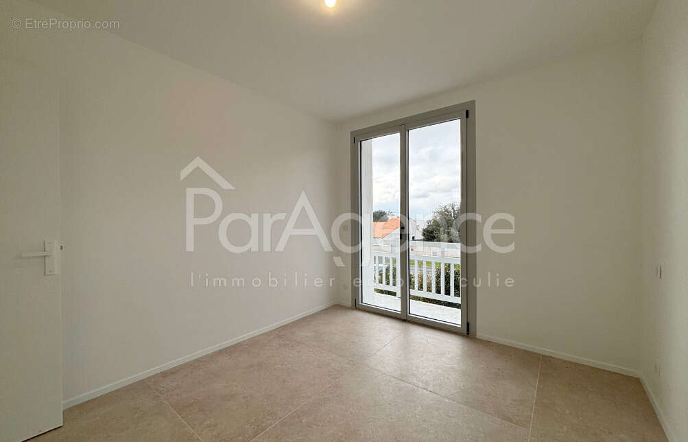 Maison à VAUX-SUR-MER