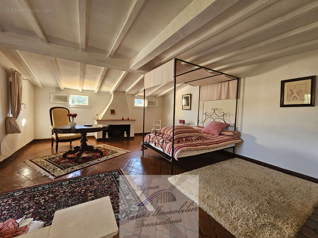 Maison à PLAN-DE-LA-TOUR