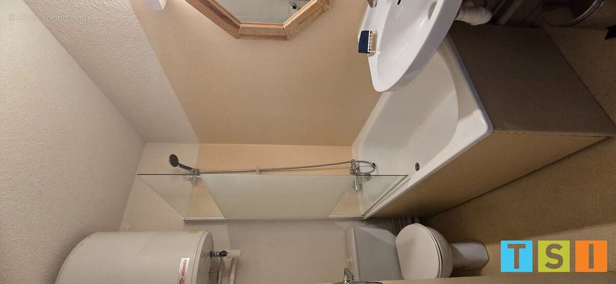 Appartement à MAYREGNE