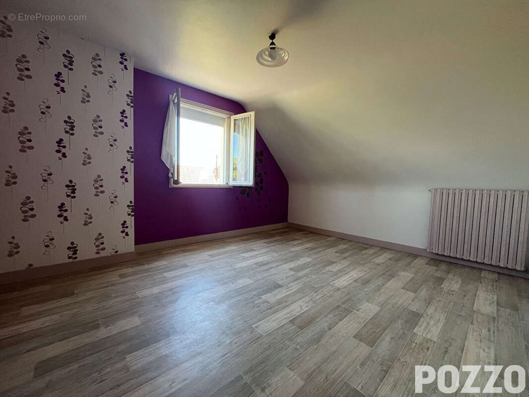 A Vendre - Saint Hilaire Du Harcouet - Maison 6 pièce(s) 114 m² - Vie de plain-pied - Proximité des services - photo 11