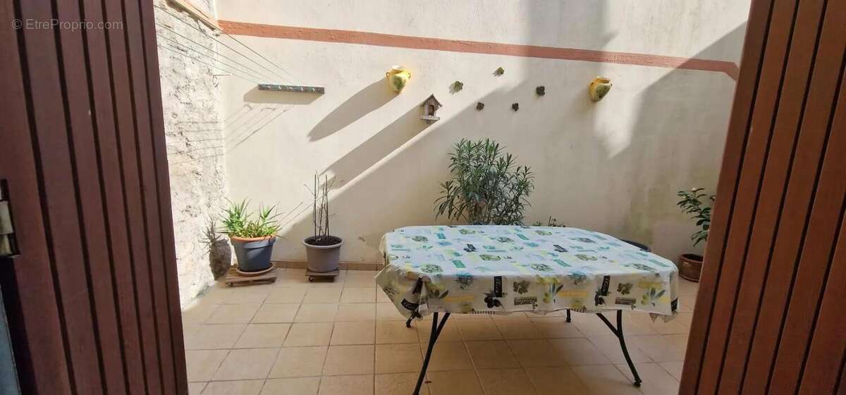 Maison à LEZIGNAN-CORBIERES