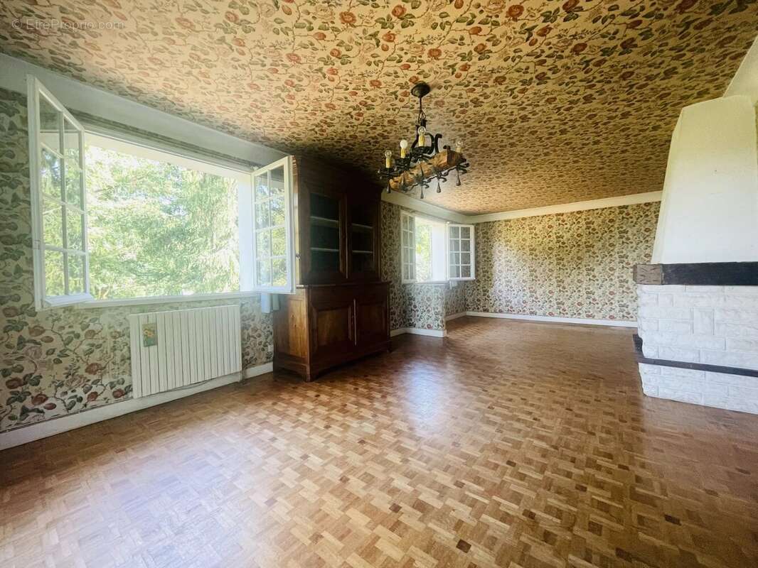 Maison 152 m² à Chirac  - photo 7