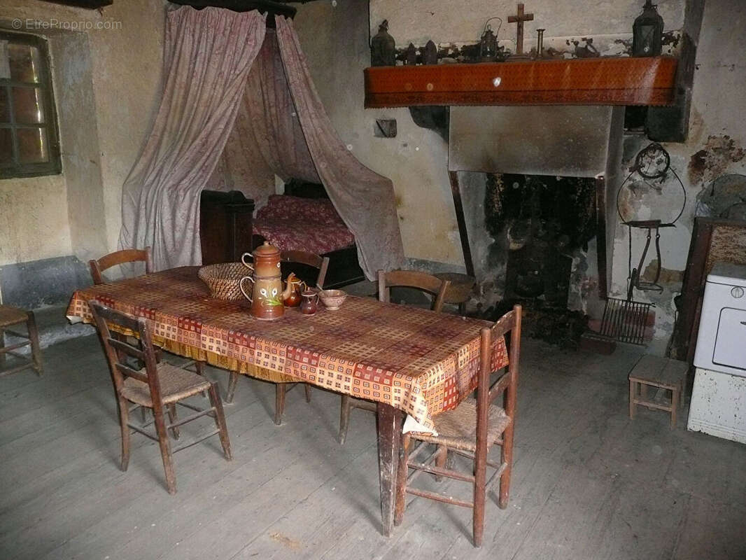 Corps de ferme - Vailhourles - photo 8
