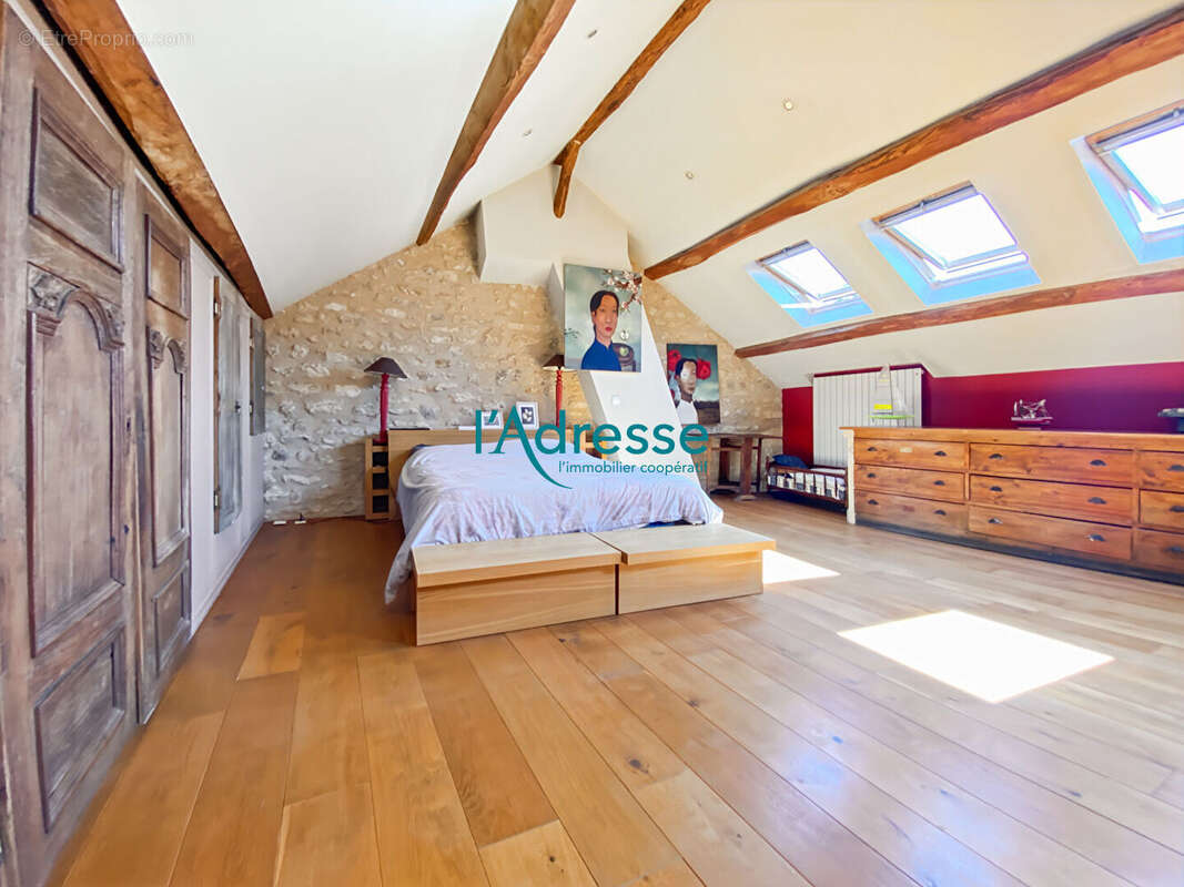 Maison à OINVILLE-SUR-MONTCIENT