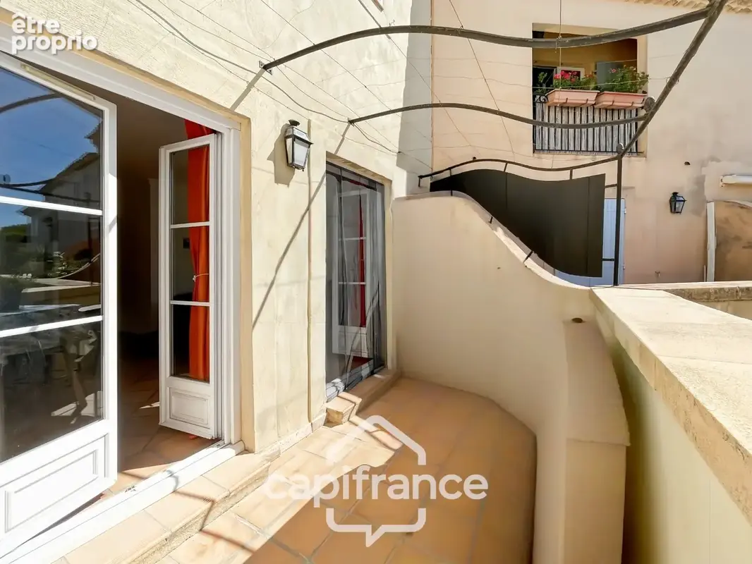 Rare sur le domaine de pont royal–appartement de standing de 48m2 climatise avec terrasse, vue dégagée et piscine privative - photo 9
