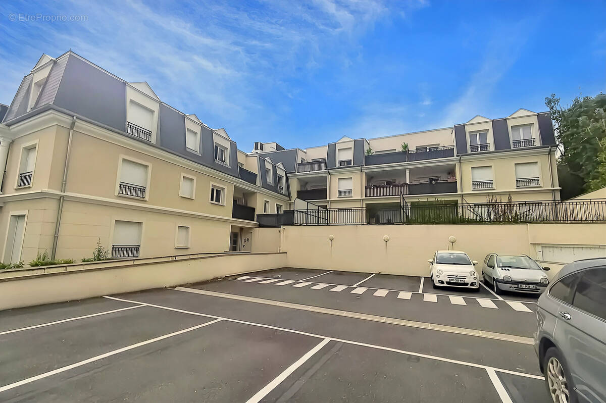 Appartement à VILLENOY