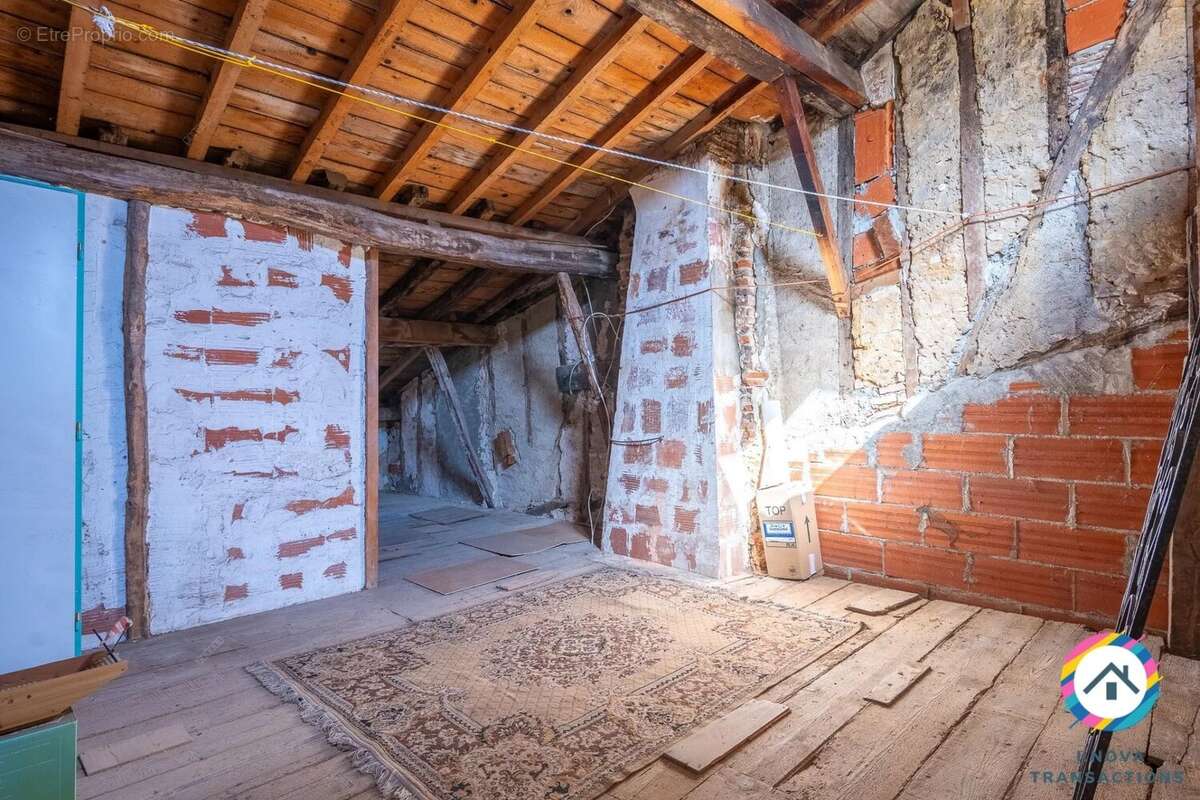Maison de ville 118 m² – Terrasse / cour  – Dépendance – Combles aménageables – Centre Mazères - photo 20