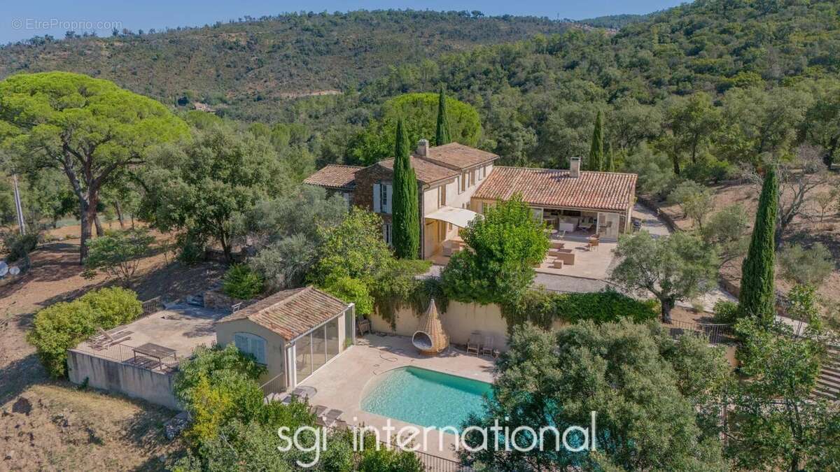 Maison à LA GARDE-FREINET