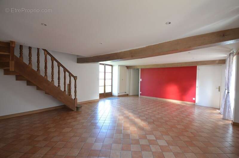 Maison à MONTMIRAIL