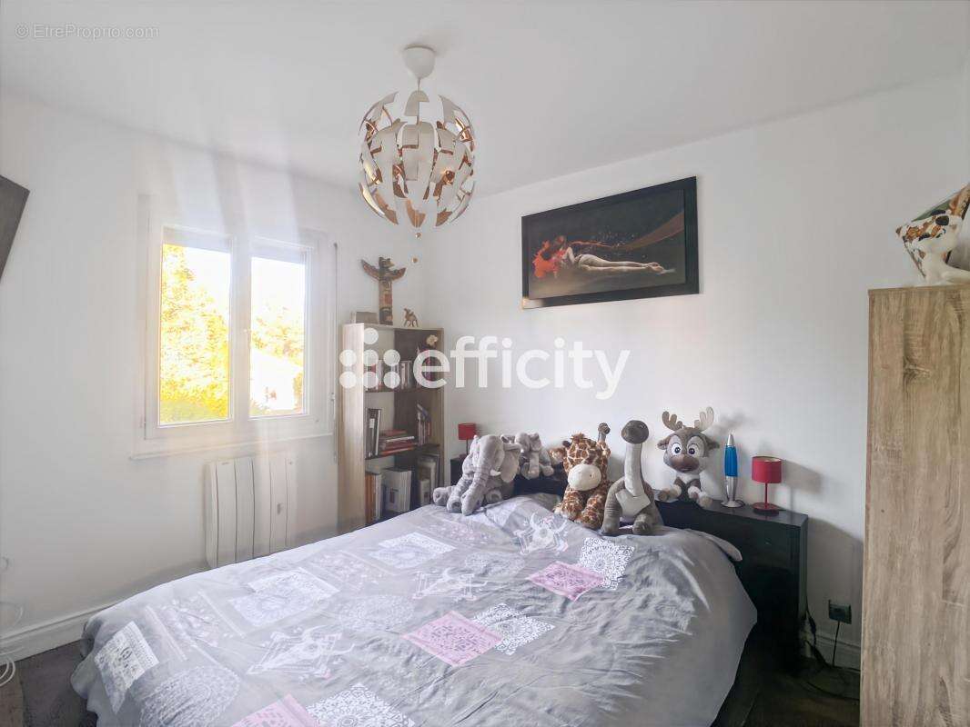 Maison à SARLIAC-SUR-L&#039;ISLE