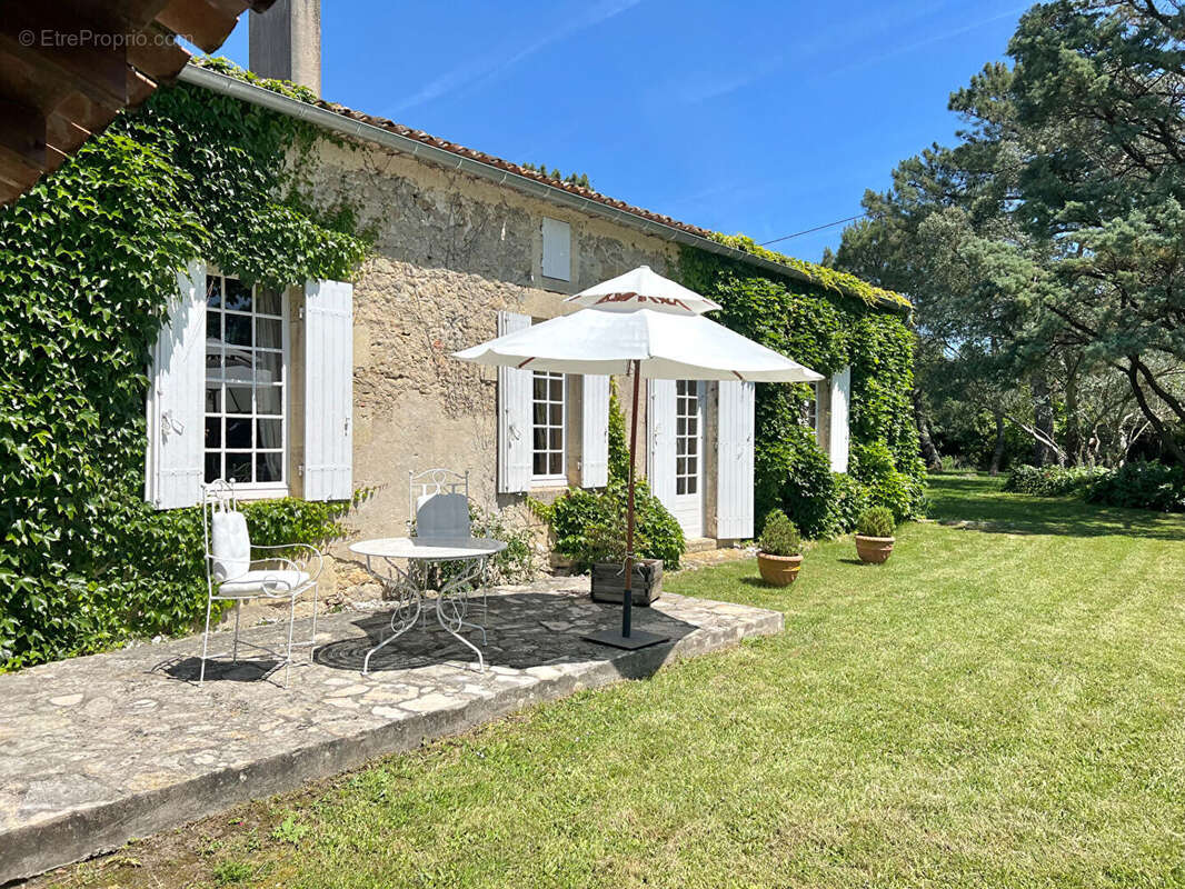 Maison à CASTILLON-LA-BATAILLE