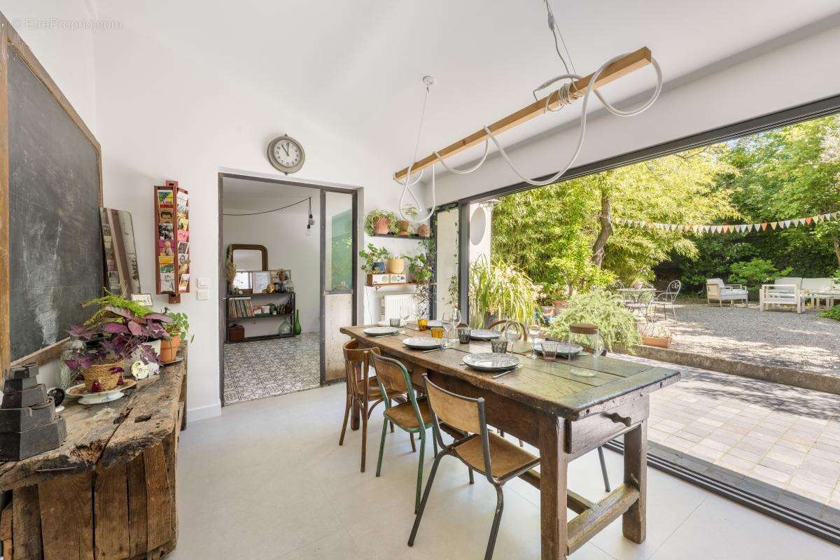 Magnifique maison rénovée avec dépendance au Coeur de Montchat - Coup de coeur assuré ! - photo 20
