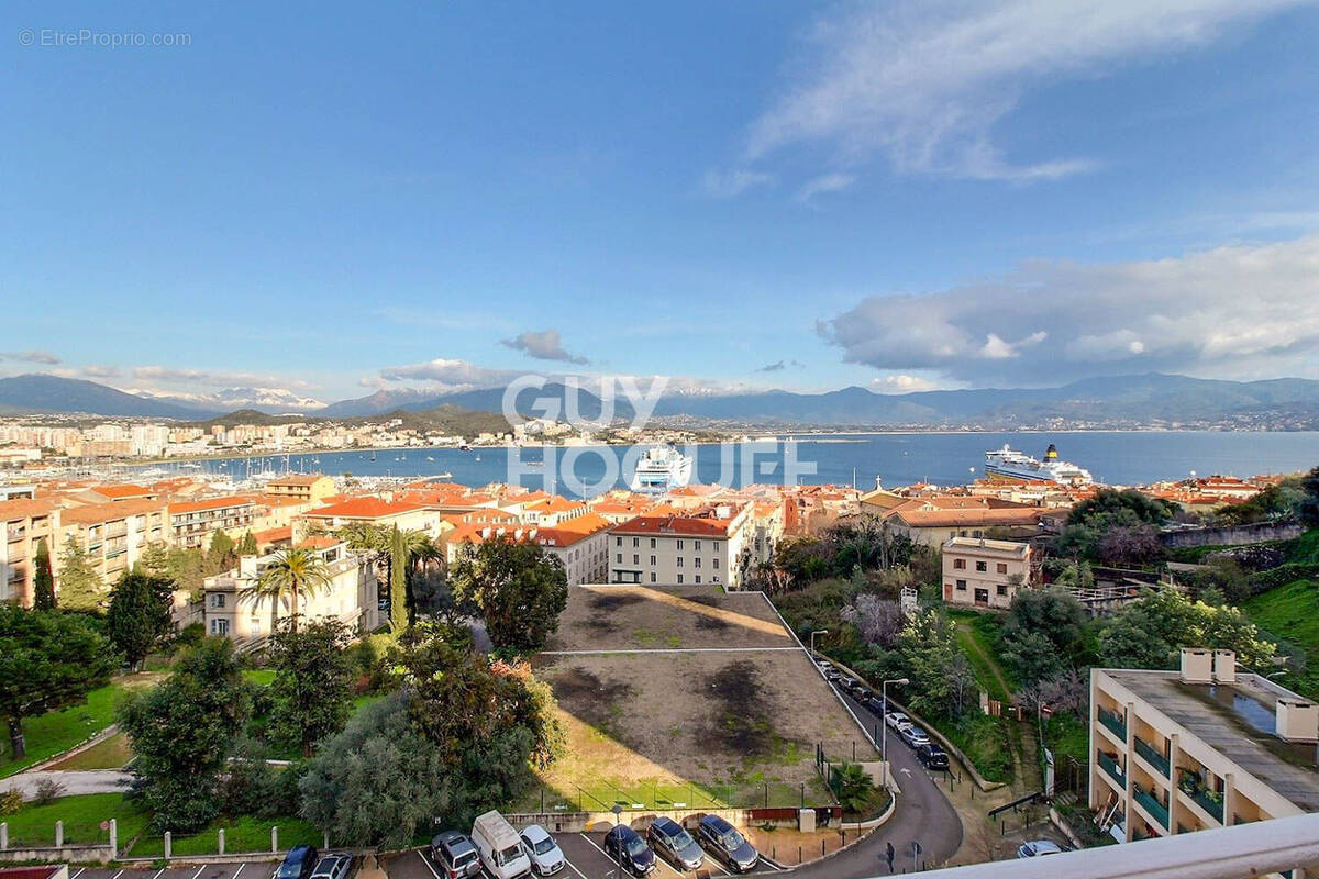 Appartement à AJACCIO