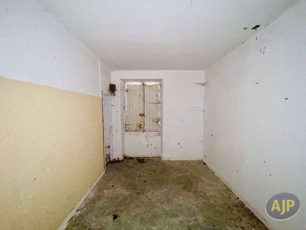 Maison à COUQUEQUES